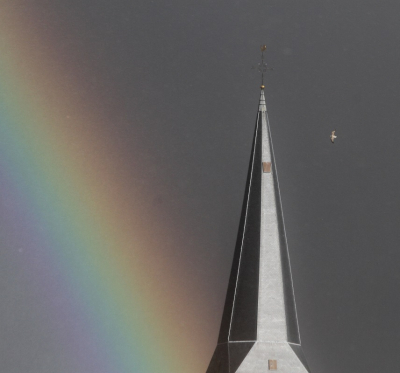 Wen dag vrij.Het weer was onstuimig en dynamisch;veel wind en buien,dus op naar Harlingen...
Het regende regenbogen vandaag...