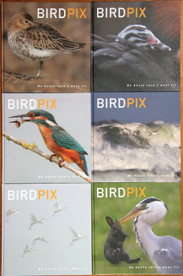 Hier zie je enkele voorbeelden van een persoonlijke coverfoto op Birdpix, de beste foto's deel III. Elk boek is handmatig gebonden en gelamineerd. Het ziet er echt heel erg mooi uit.
Tot en met 15 juni kunnen er boeken besteld worden met een persoonlijke cover, daarna is het niet meer mogelijk.
Zie www.birdpix.nl/fotoboek3.php