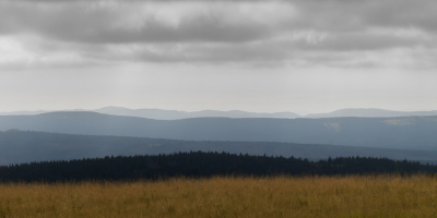 Uitzicht naar het zuiden over de Harz vanaf de Brocken.