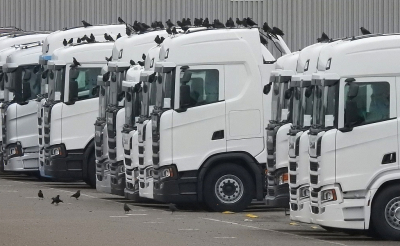 <i class='fa fa-user'></i> sieb |   Kauw  <i class='fa fa-eye'> 231</i>  <i class='fa fa-thumbs-up'> 7</i>   <i class='fa fa-comment-o'> 10</i>